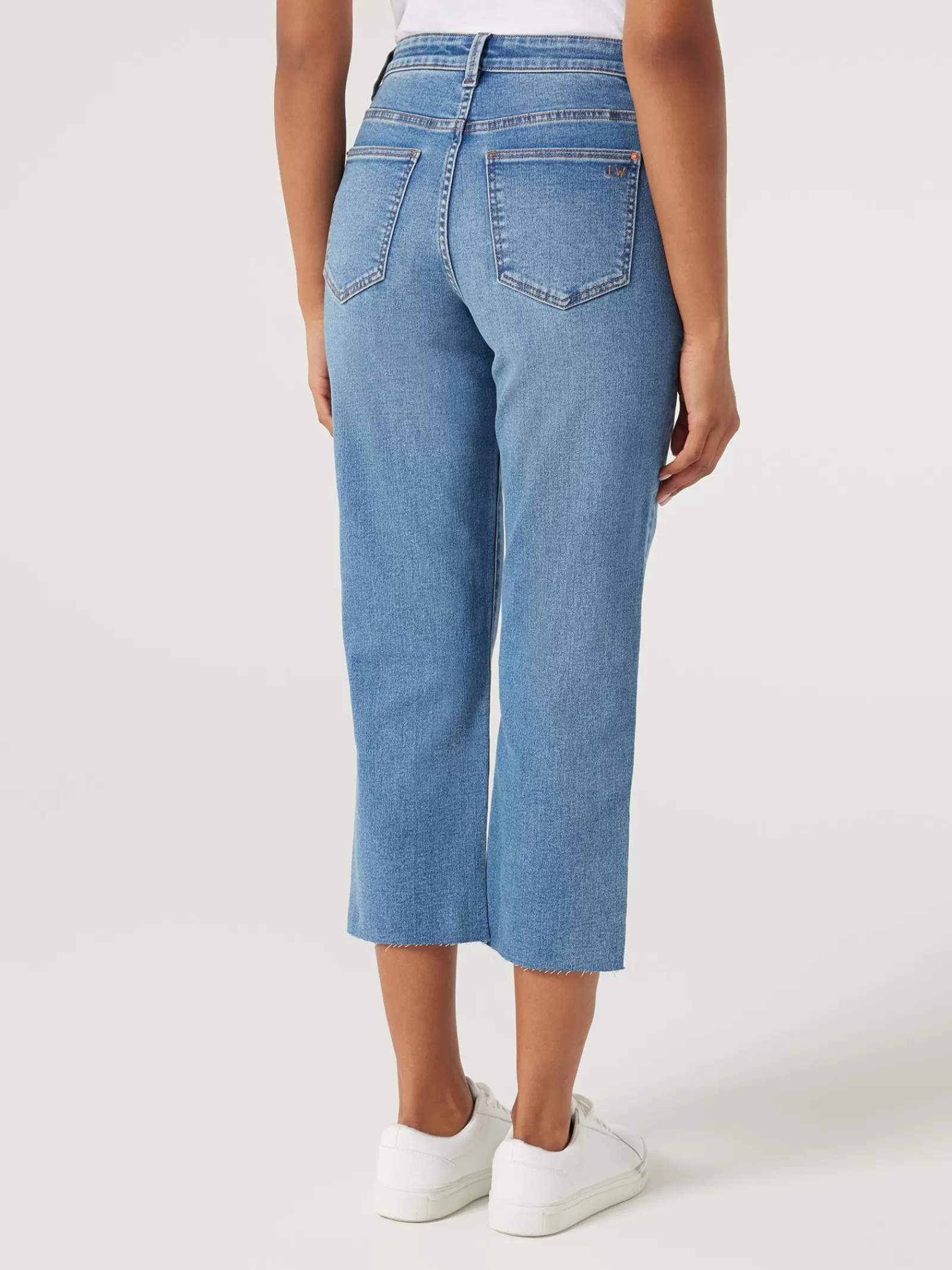 Annie Mid-Waisted Straight Capri | Jeanswest Discount