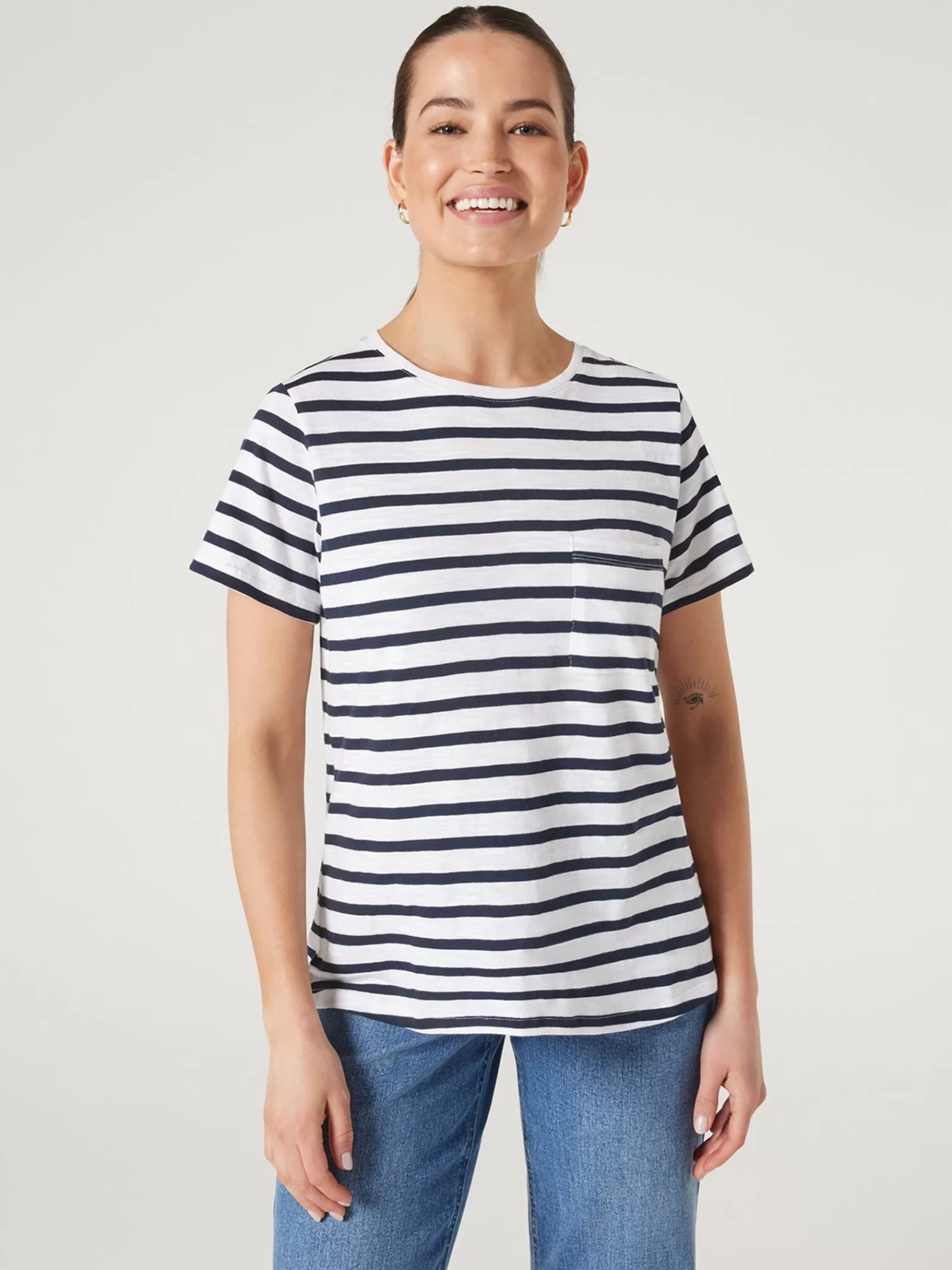 Essential Slub Pocket Tee | Jeanswest Best