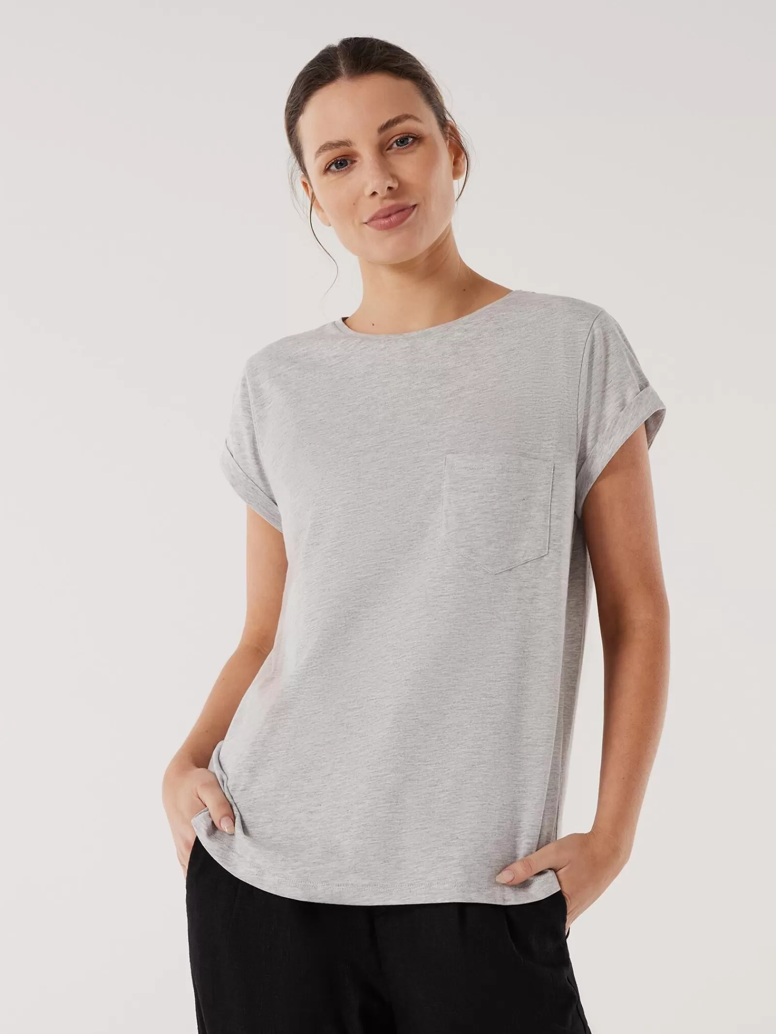 Essential Slub Pocket Tee | Jeanswest Best