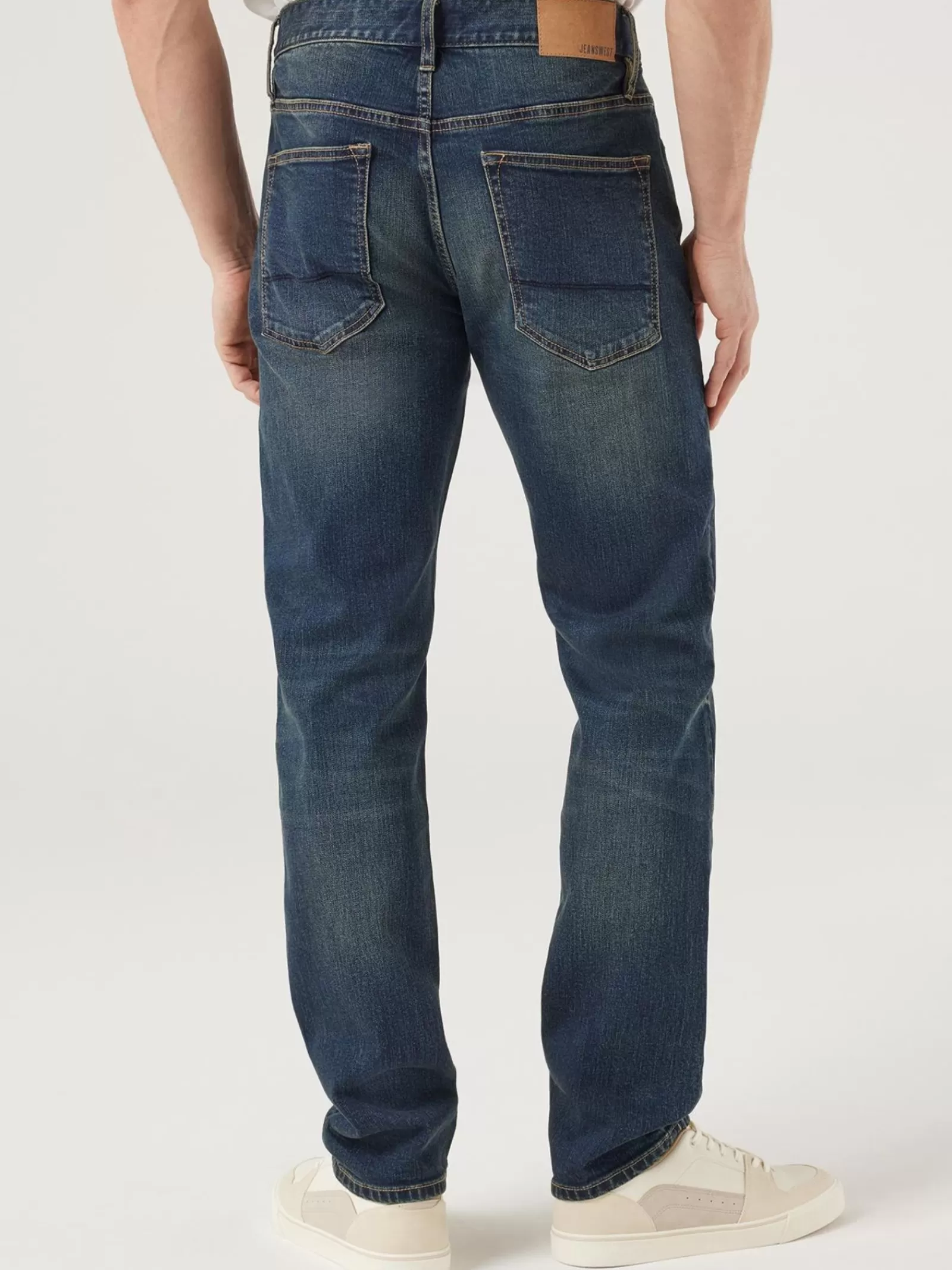 Slim Straight Jeans True Vintage | Jeanswest Online